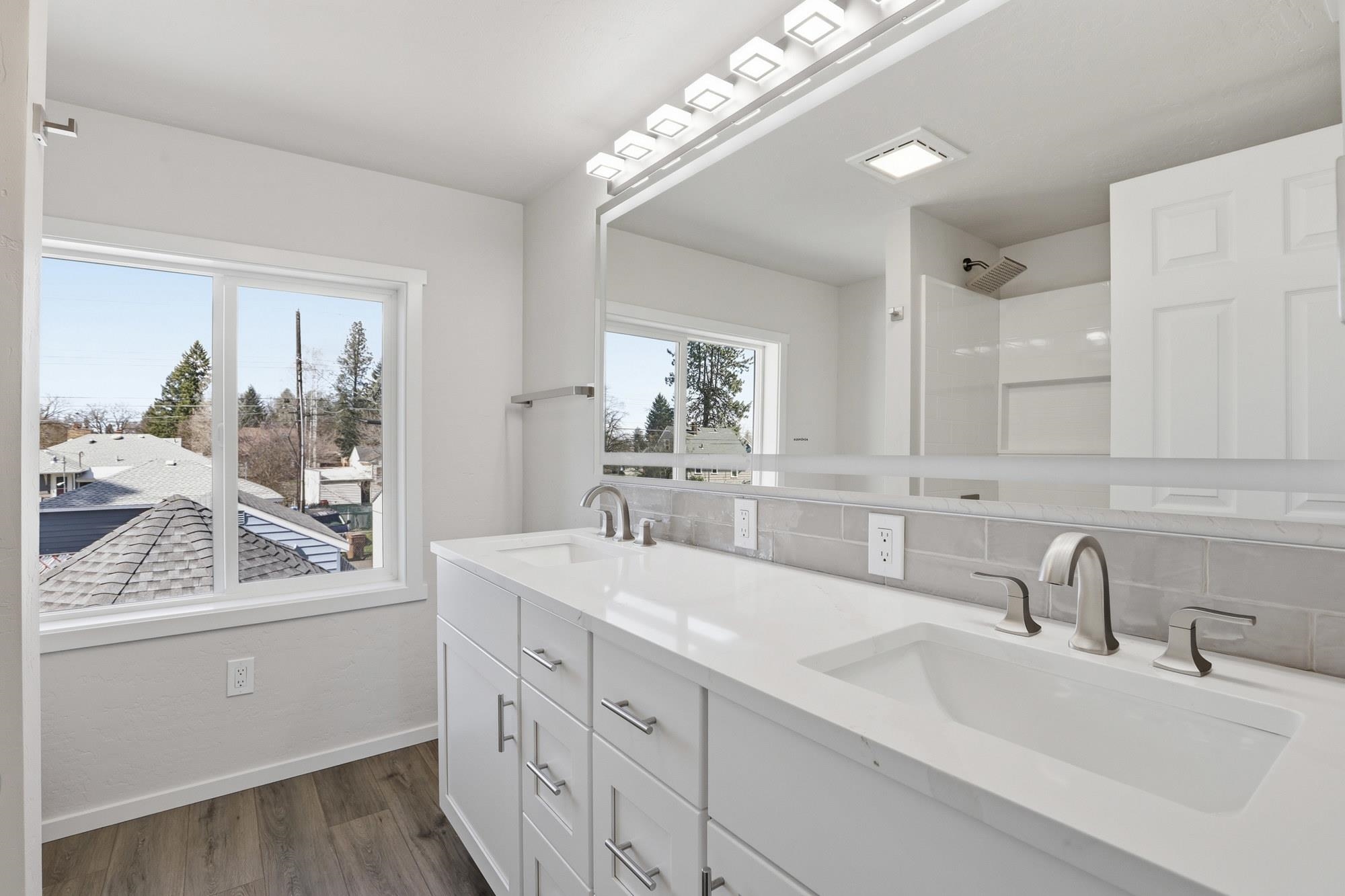 5303 North Howard Street Spokane, WA 99205 - Photo 4 of 36