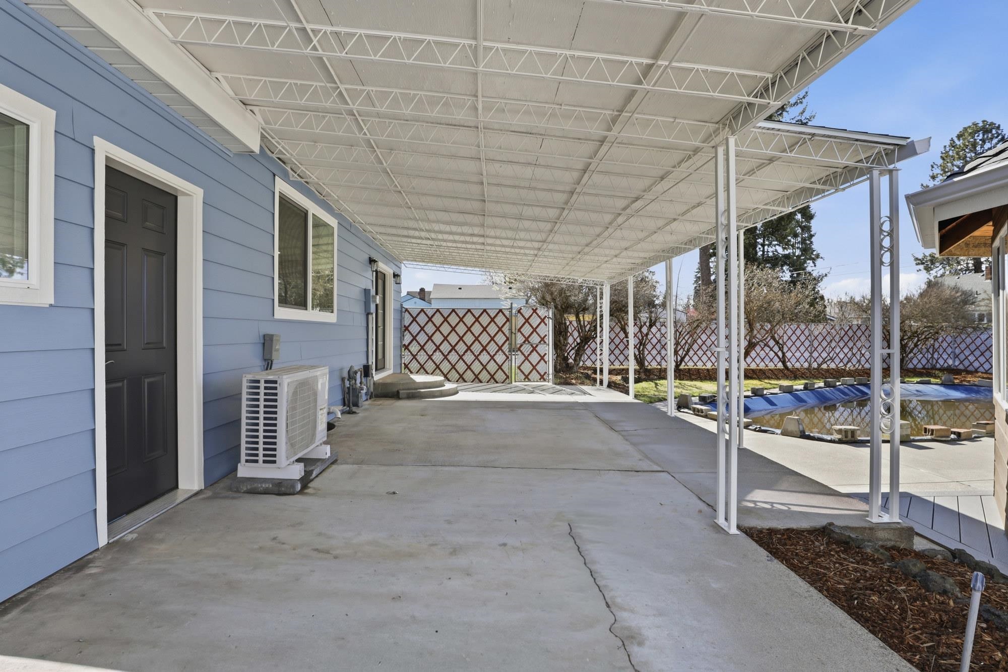 5303 North Howard Street Spokane, WA 99205 - Photo 6 of 36