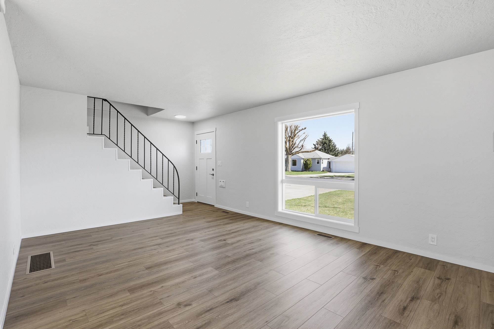 5303 North Howard Street Spokane, WA 99205 - Photo 8 of 36