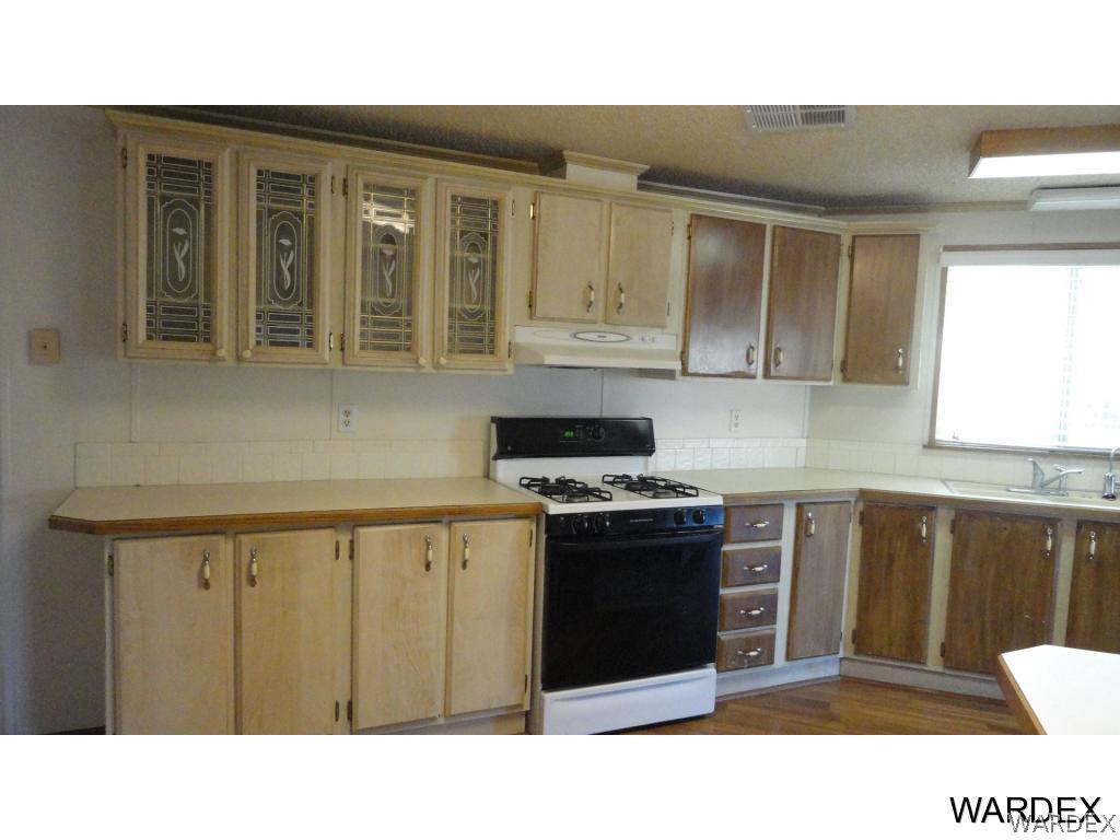 1780 Ramar Road Bullhead City, AZ 86442 - Photo 5 of 18 Kitchen