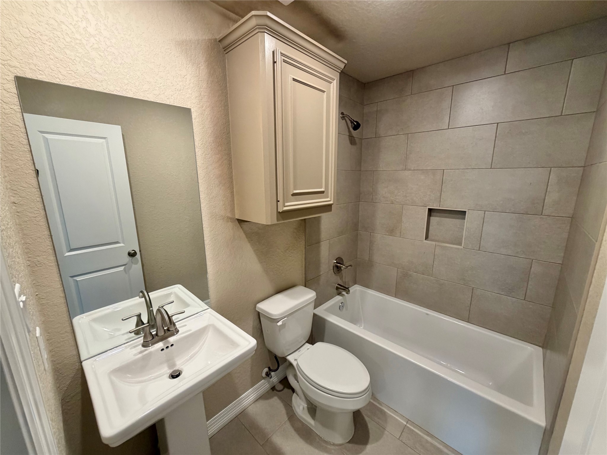 1039 South Anderson Street Angleton, TX 77515 - Photo 14 of 24