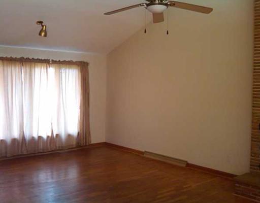 727 Gloucester Road Troy, OH 45373 - Photo 3 of 12