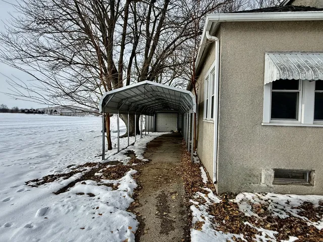 $69,900 | 313 3rd Street, Standard, IL 61363