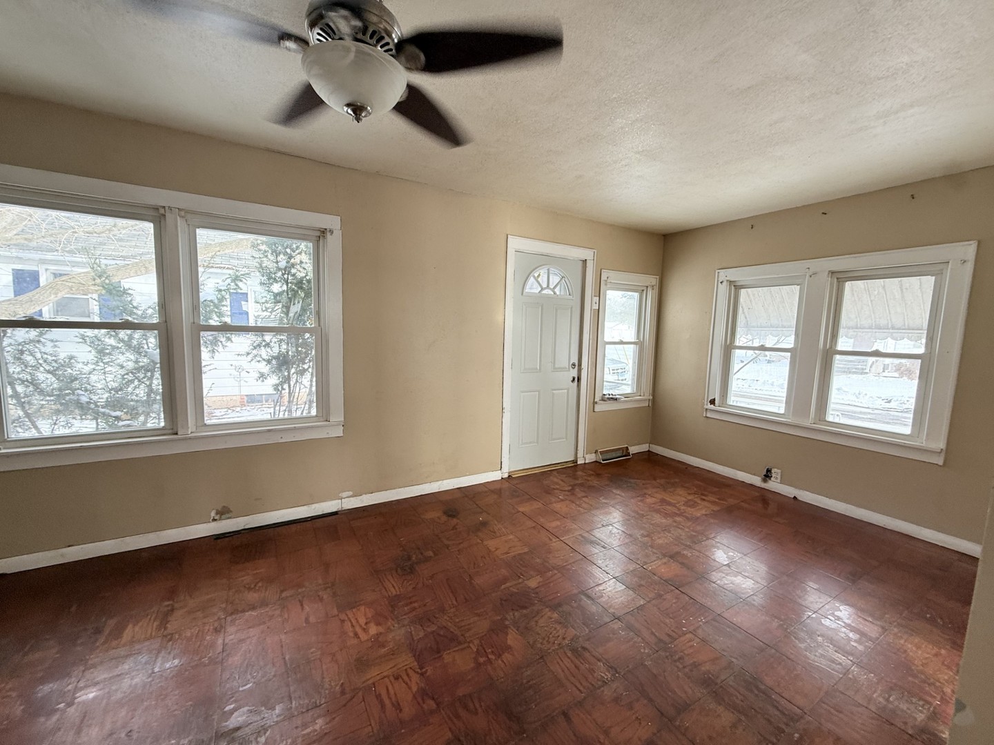 313 3rd Street Standard, IL 61363 - Photo 5 of 18