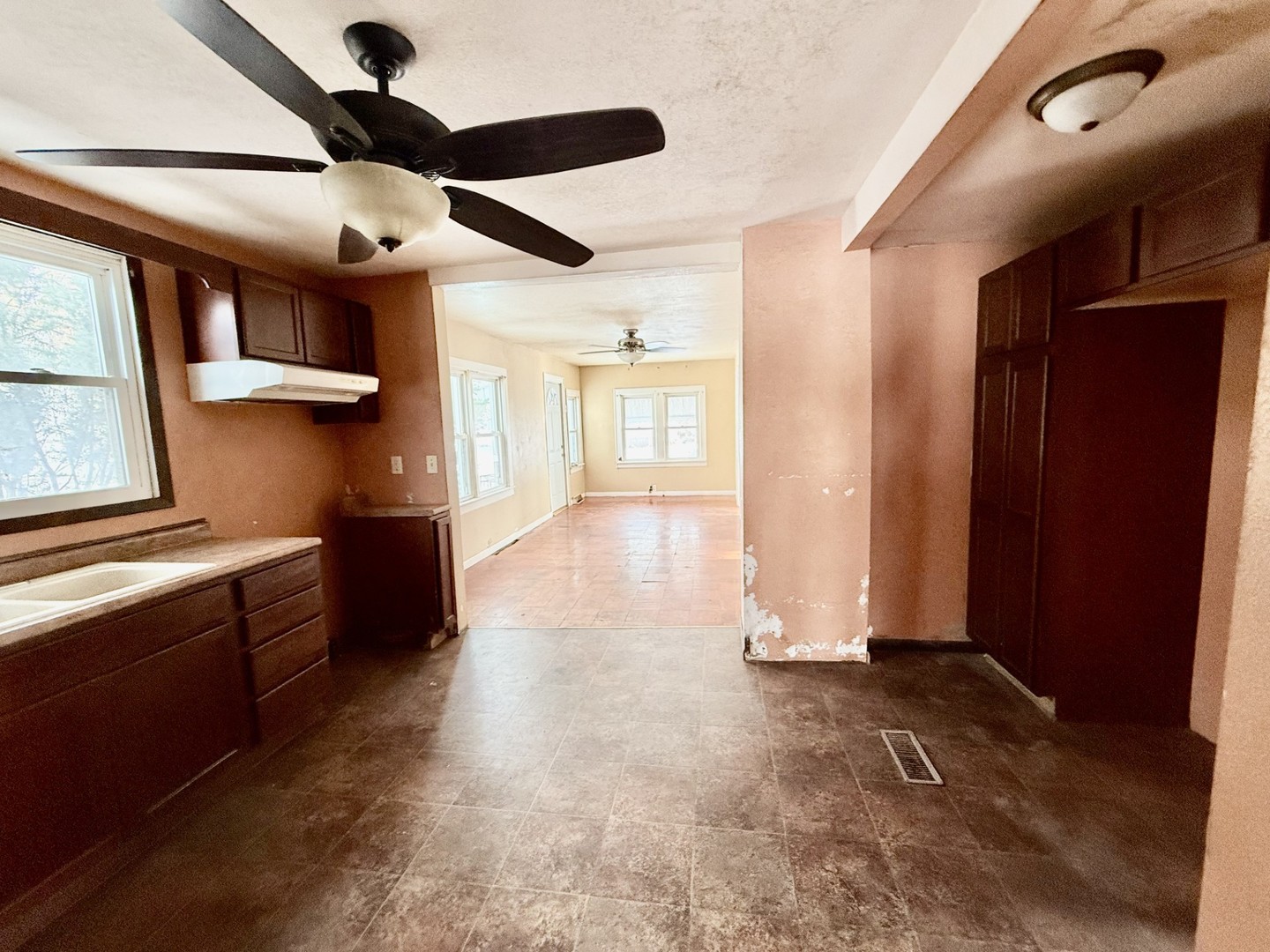 313 3rd Street Standard, IL 61363 - Photo 8 of 18