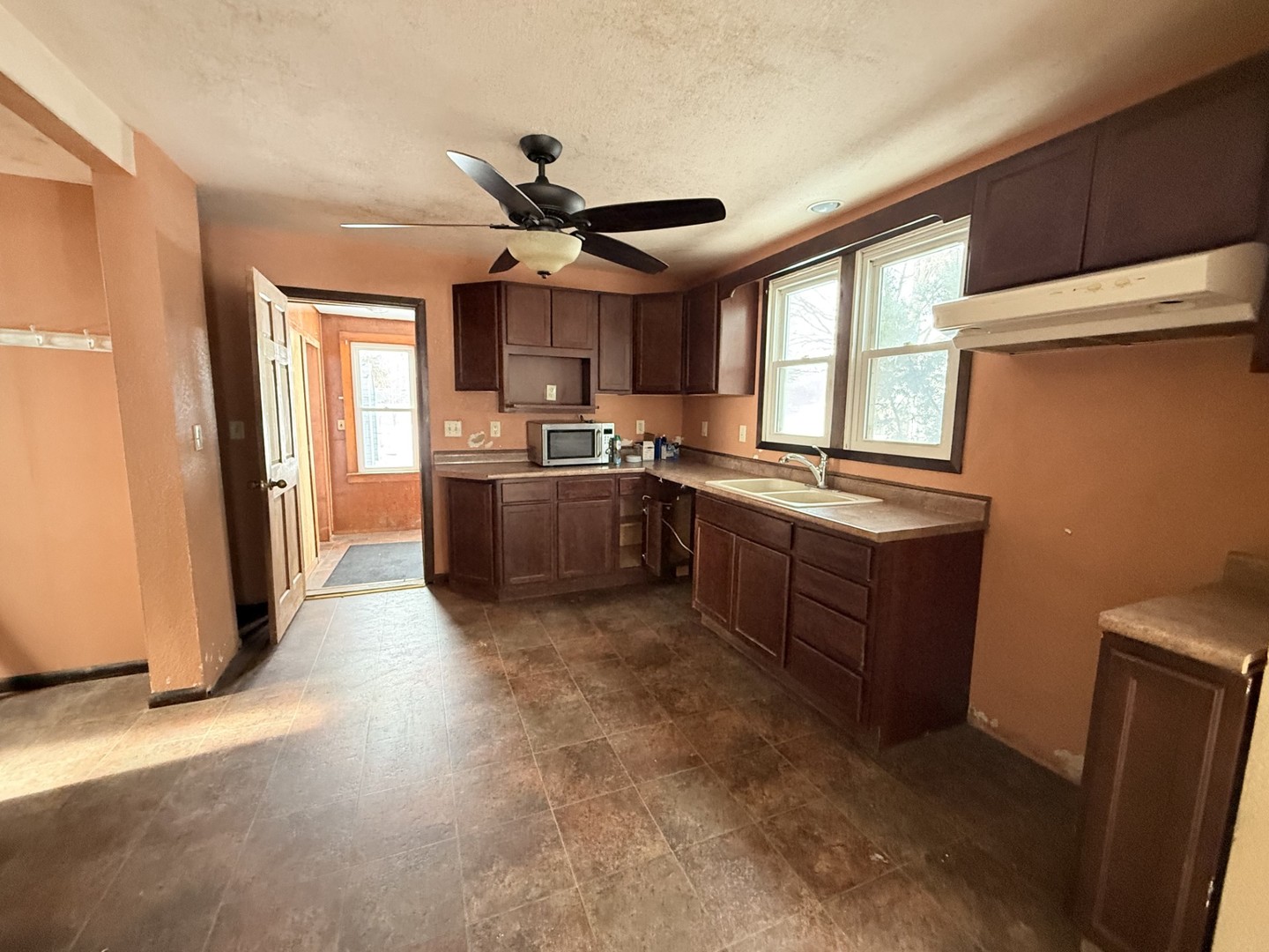 313 3rd Street Standard, IL 61363 - Photo 9 of 18