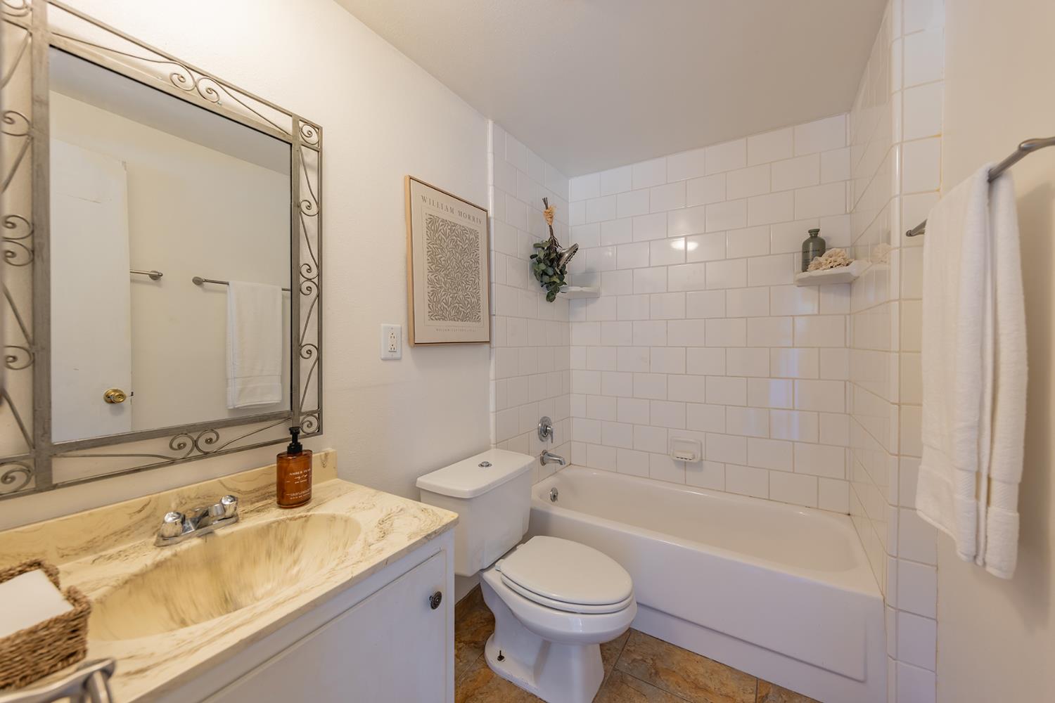 10522 Creek Road Ojai, CA 93023 - Photo 14 of 23