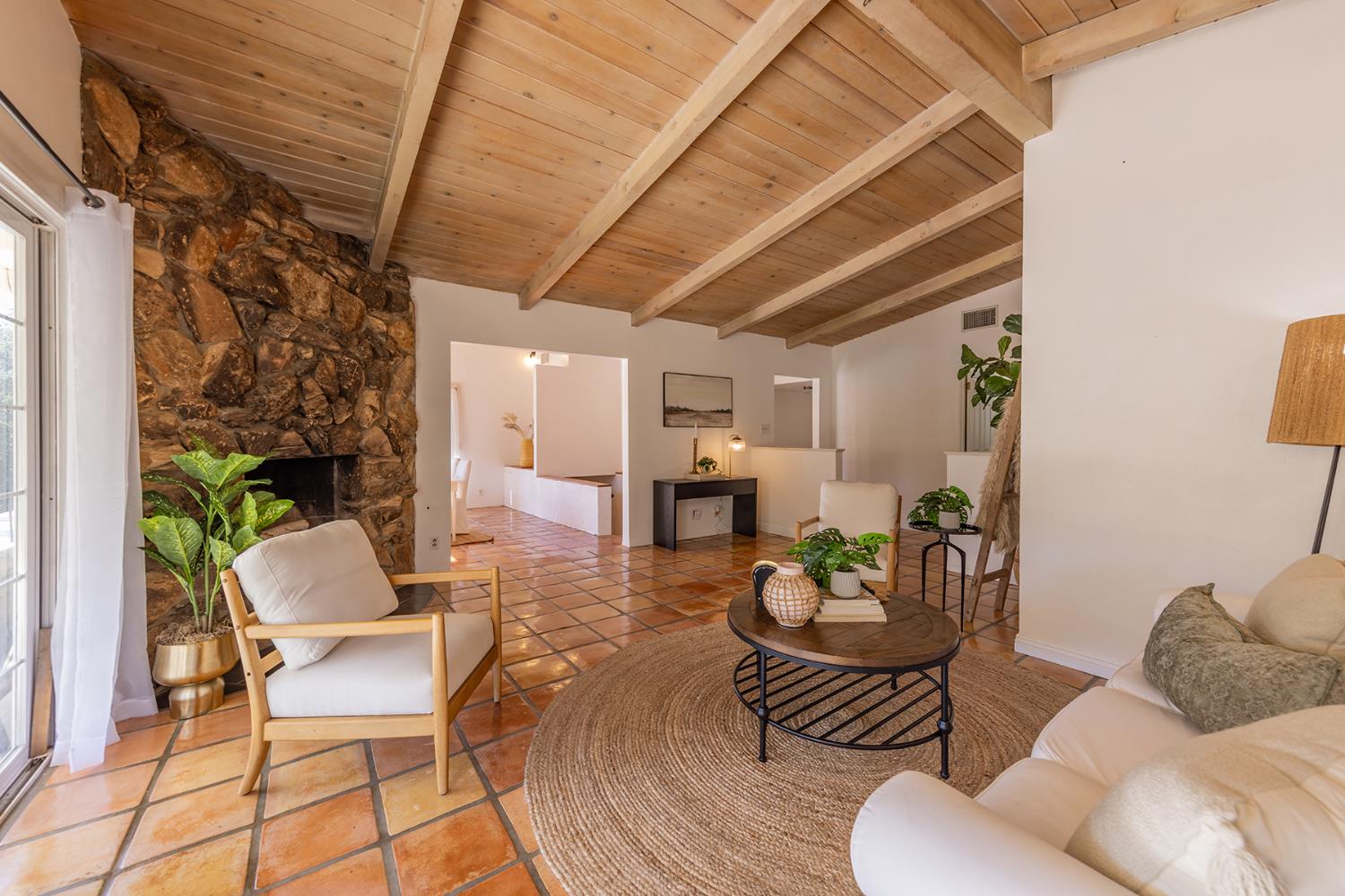 10522 Creek Road Ojai, CA 93023 - Photo 3 of 23