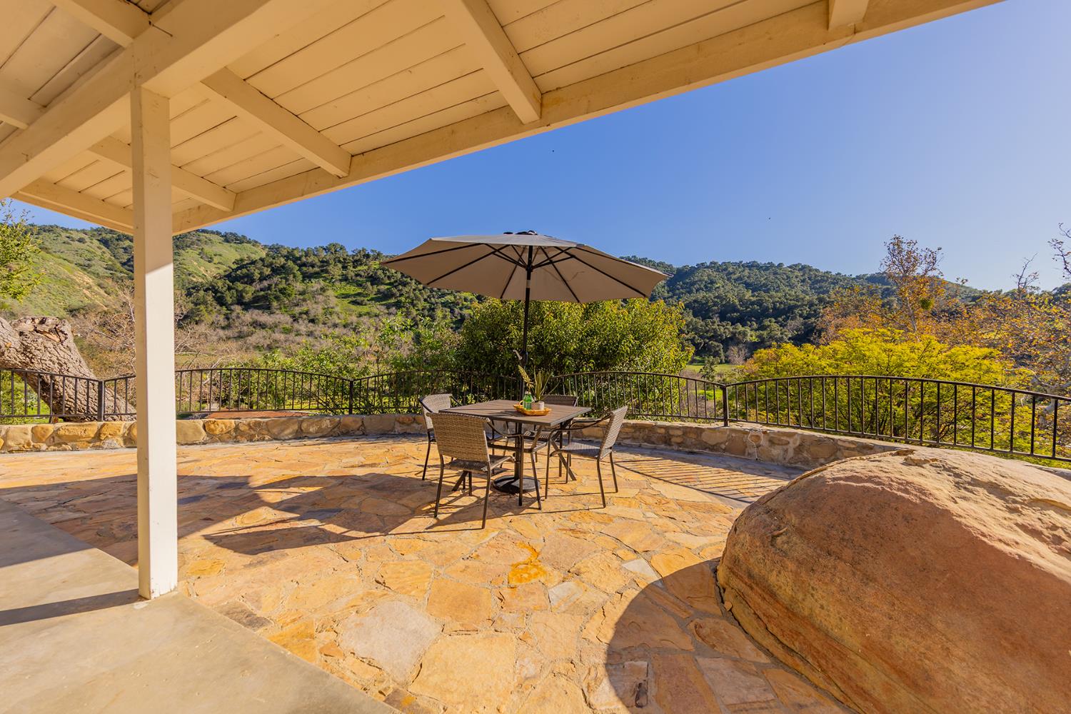 10522 Creek Road Ojai, CA 93023 - Photo 7 of 23