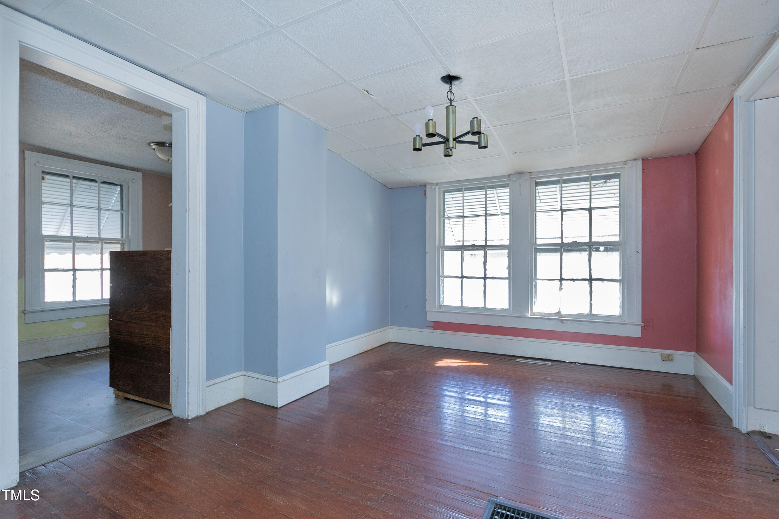 110 Summit Avenue Raleigh, NC 27603 - Photo 14 of 34 Dining