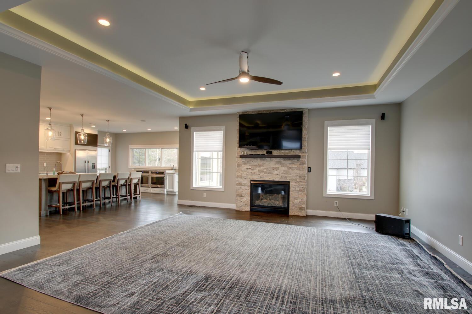 600 Long Drive Quincy, IL 62305 - Photo 3 of 28