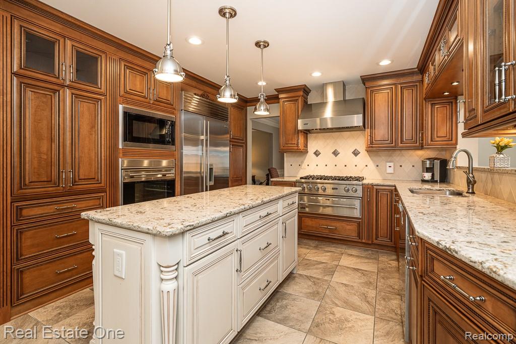 6595 Edith Court Troy, MI 48085 - Photo 15 of 59