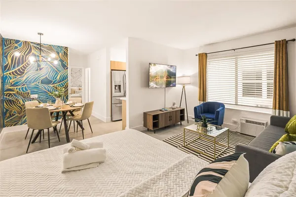 $1,950 | 7340 Harding Avenue, Unit 7, Miami Beach, FL 33141