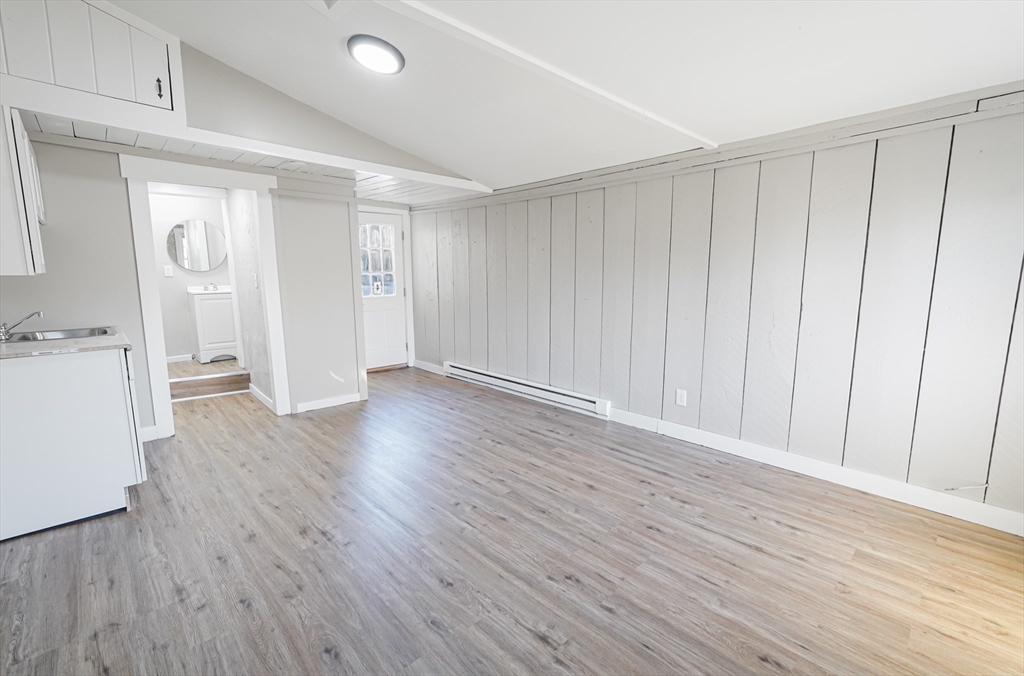 62-64 Willow Road Ayer, MA 01432 - Photo 4 of 40