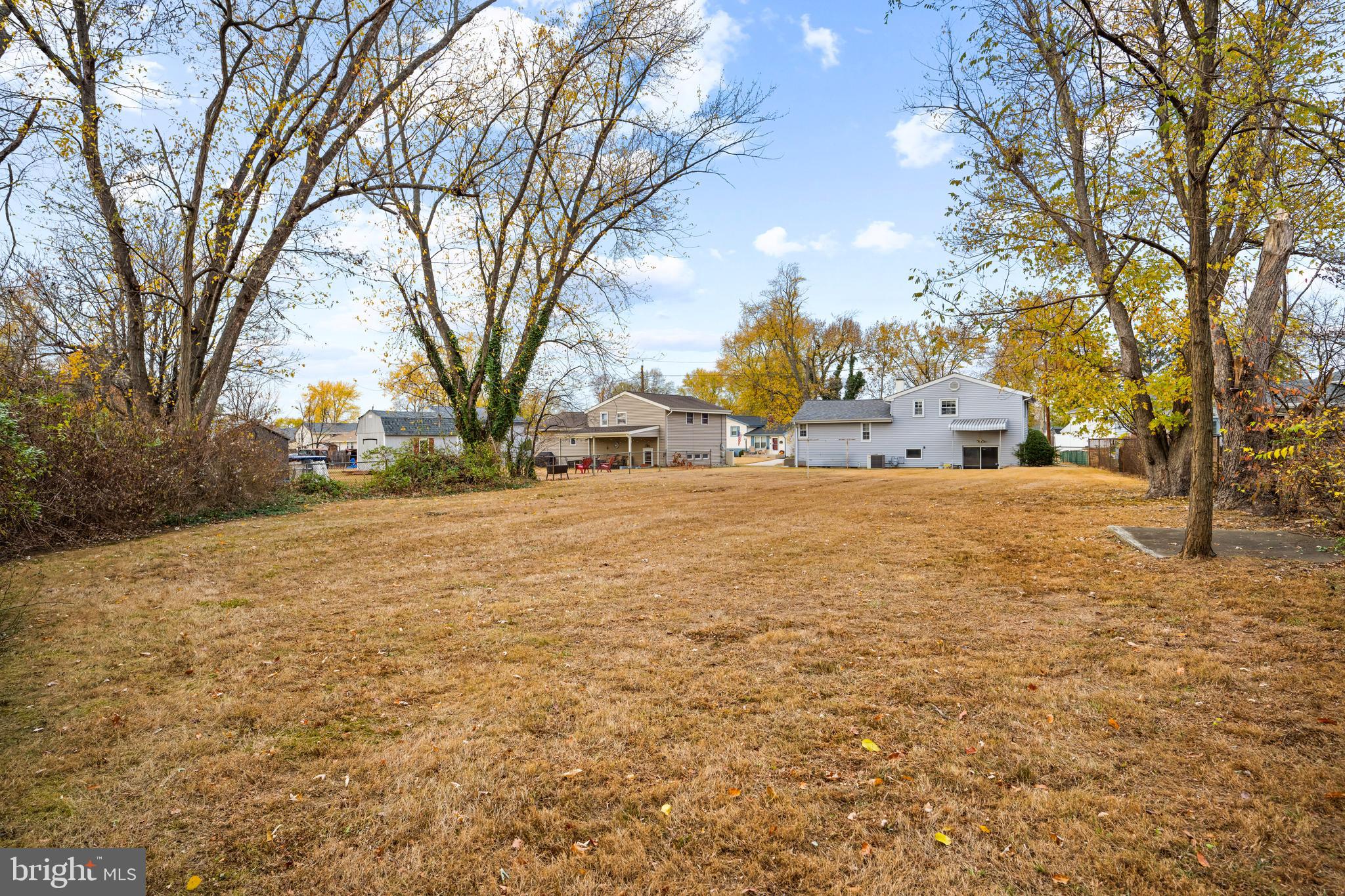 237 Somerset Road Deptford, NJ 08096 - Photo 4 of 19 Spacious Back yard