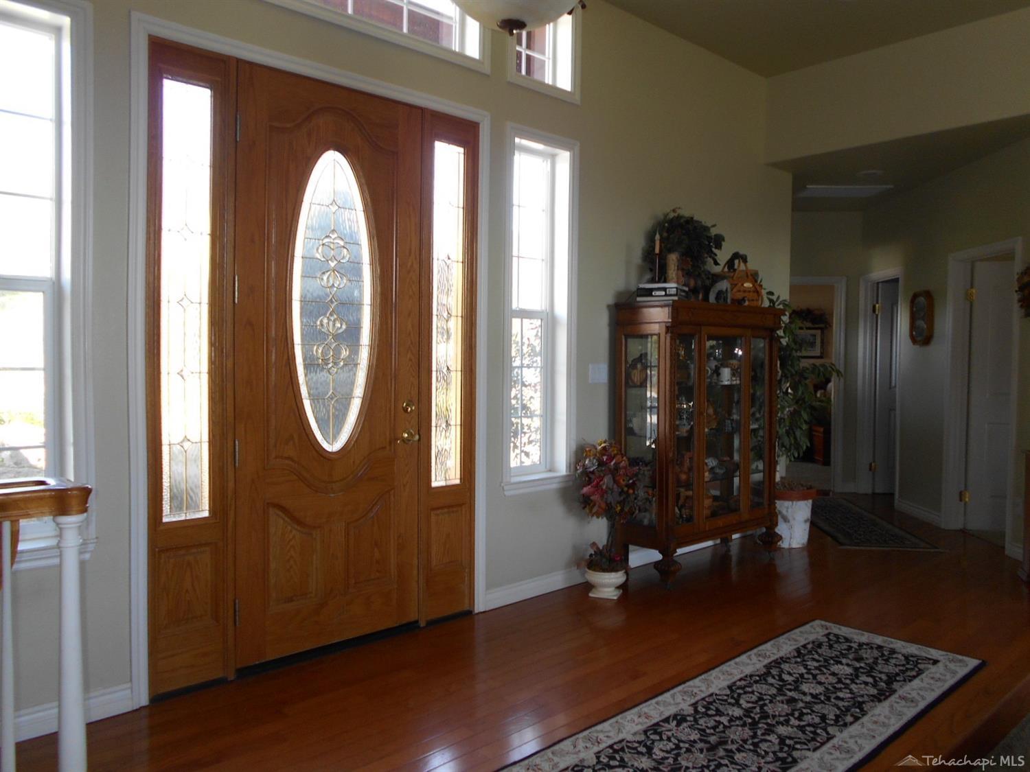 29700 North Lower Valley Road Tehachapi, CA 93561 - Photo 14 of 83 Entry