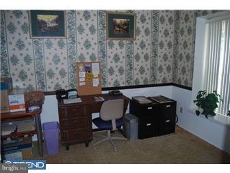 151 Harvest Road Logan Township, NJ 08085 - Photo 3 of 10 Office / Study