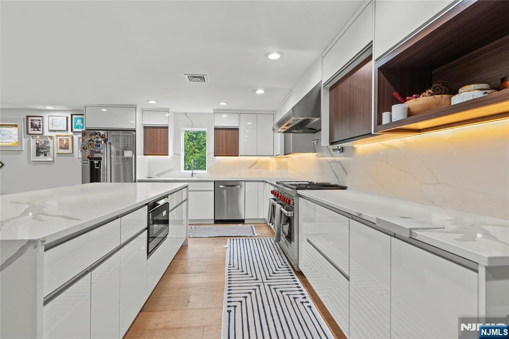 165 Montross Avenue Rutherford, NJ 07070 - Photo 16 of 42