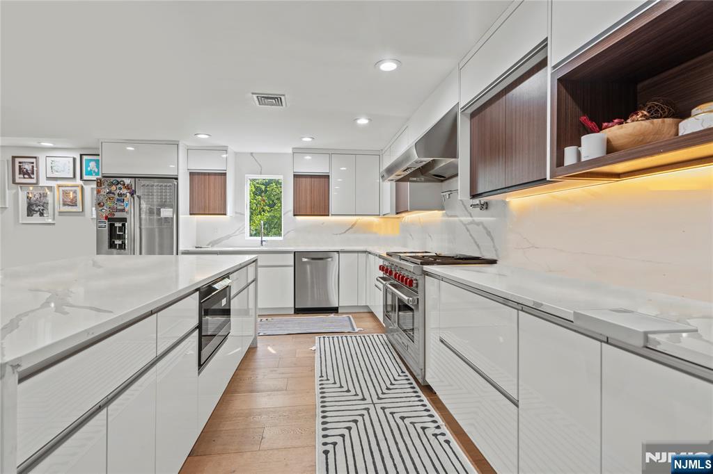 165 Montross Avenue Rutherford, NJ 07070 - Photo 17 of 42