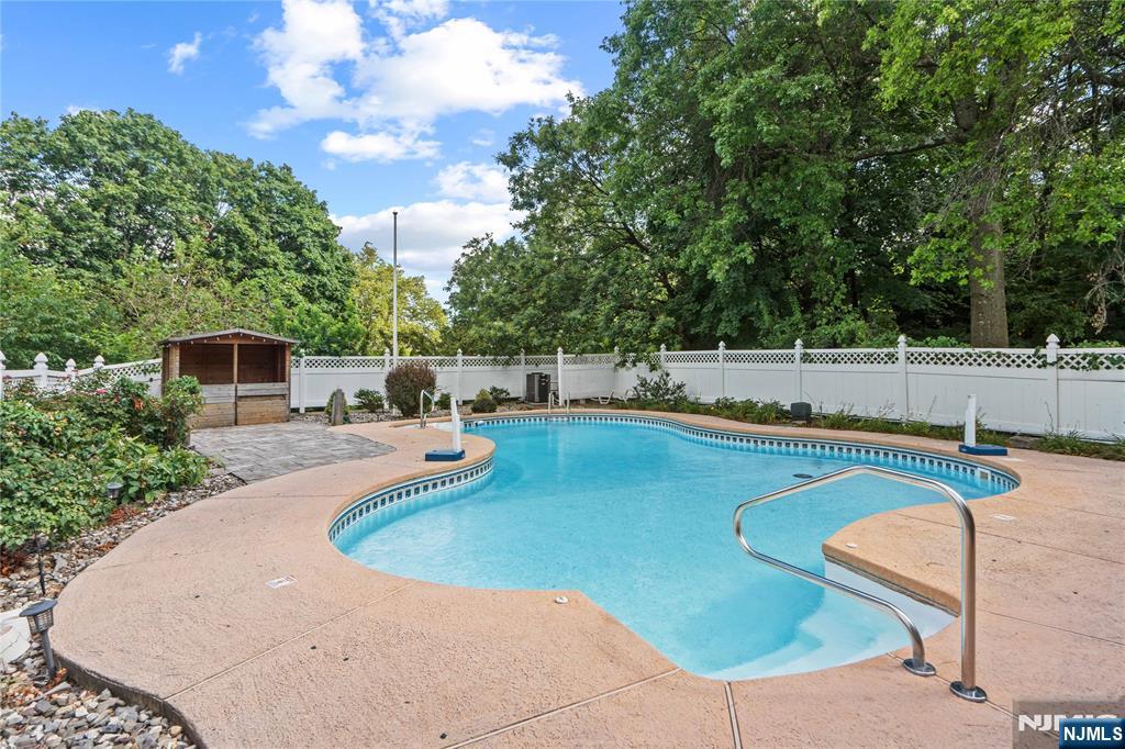 165 Montross Avenue Rutherford, NJ 07070 - Photo 37 of 42