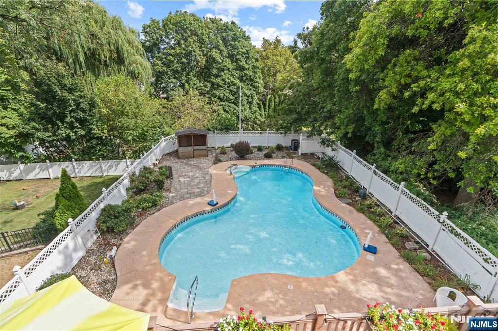 165 Montross Avenue Rutherford, NJ 07070 - Photo 4 of 42