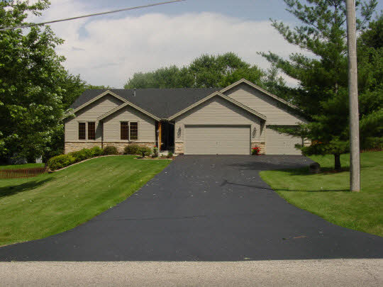 11609 Love Road Roscoe, IL 61073 - Photo 1 of 11 Gallery Image 1
