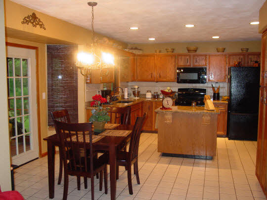 11609 Love Road Roscoe, IL 61073 - Photo 4 of 11 Gallery Image 4