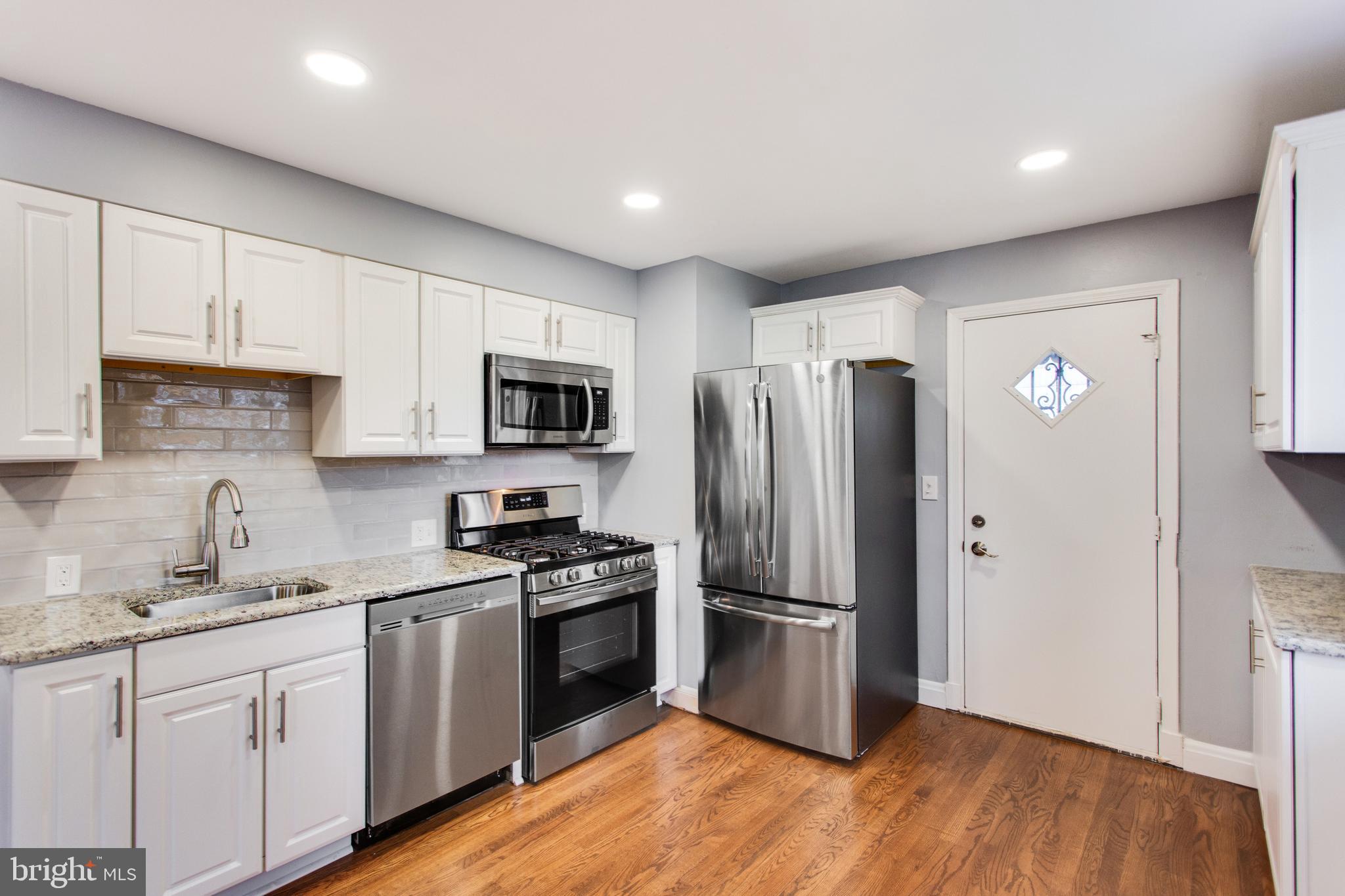 3613 Landbeck Road Baltimore, MD 21207 - Photo 8 of 35