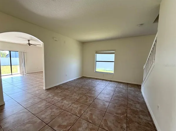 $2,400 | 20023 Date Palm Way, Tampa, FL 33647