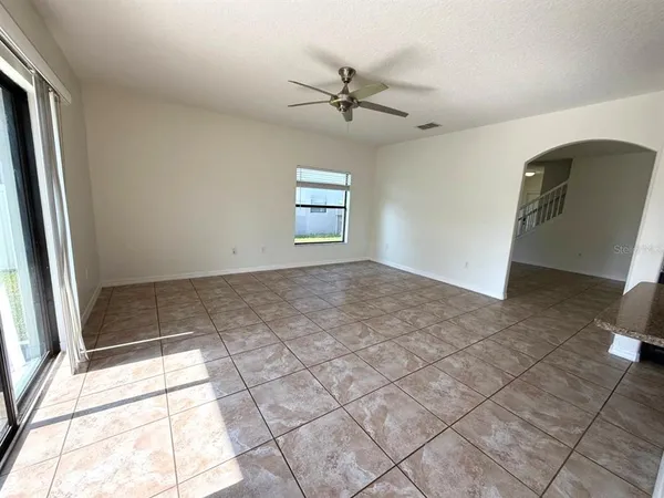 $2,400 | 20023 Date Palm Way, Tampa, FL 33647