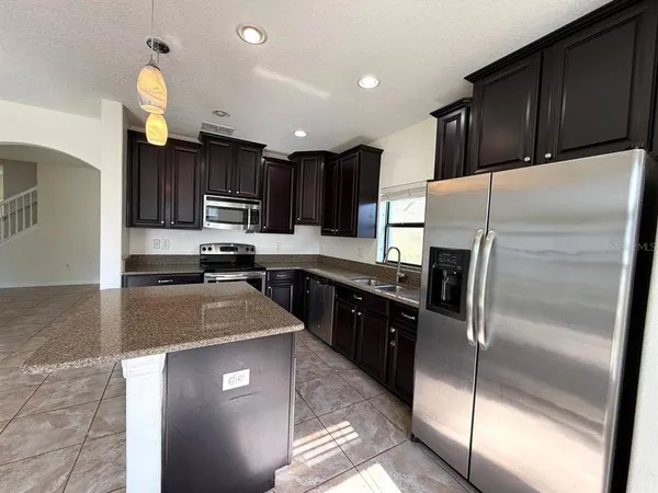 $2,400 | 20023 Date Palm Way, Tampa, FL 33647