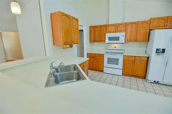 $2,400 | 5344 Tewkesbury Trace, Tallahassee, FL 32309