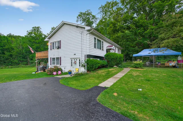 $279,999 | 182 Beecher Road, Granville, NY 12832