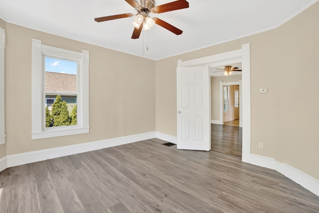 658 Union Street Springfield, MA 01109 - Photo 13 of 17