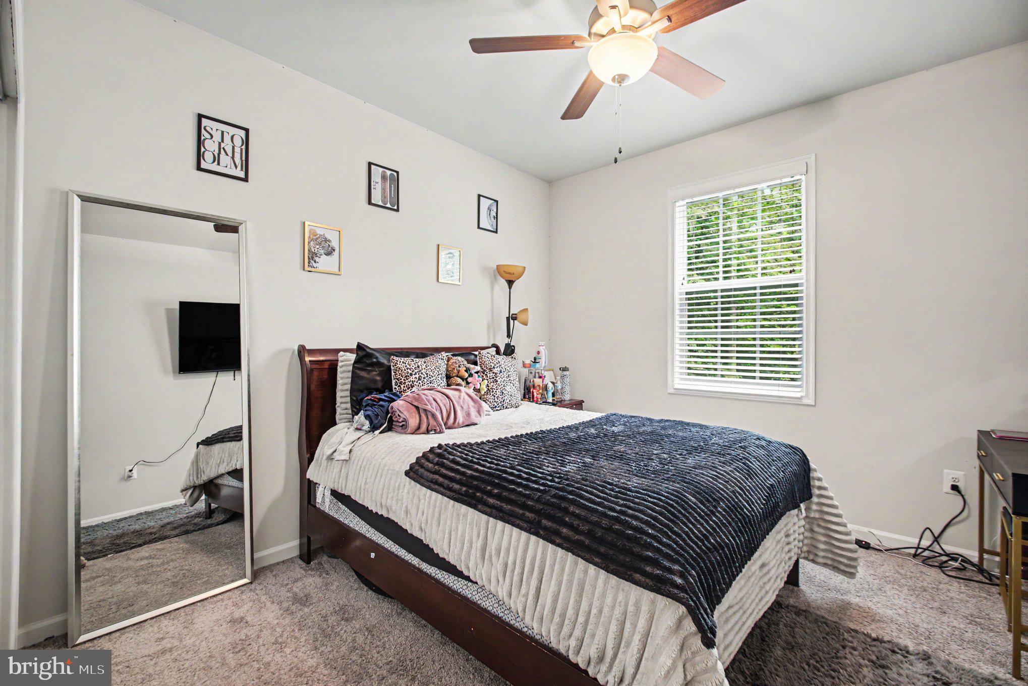 486 Holly Corner Road Fredericksburg, VA 22406 - Photo 17 of 34 Main Level Bedroom