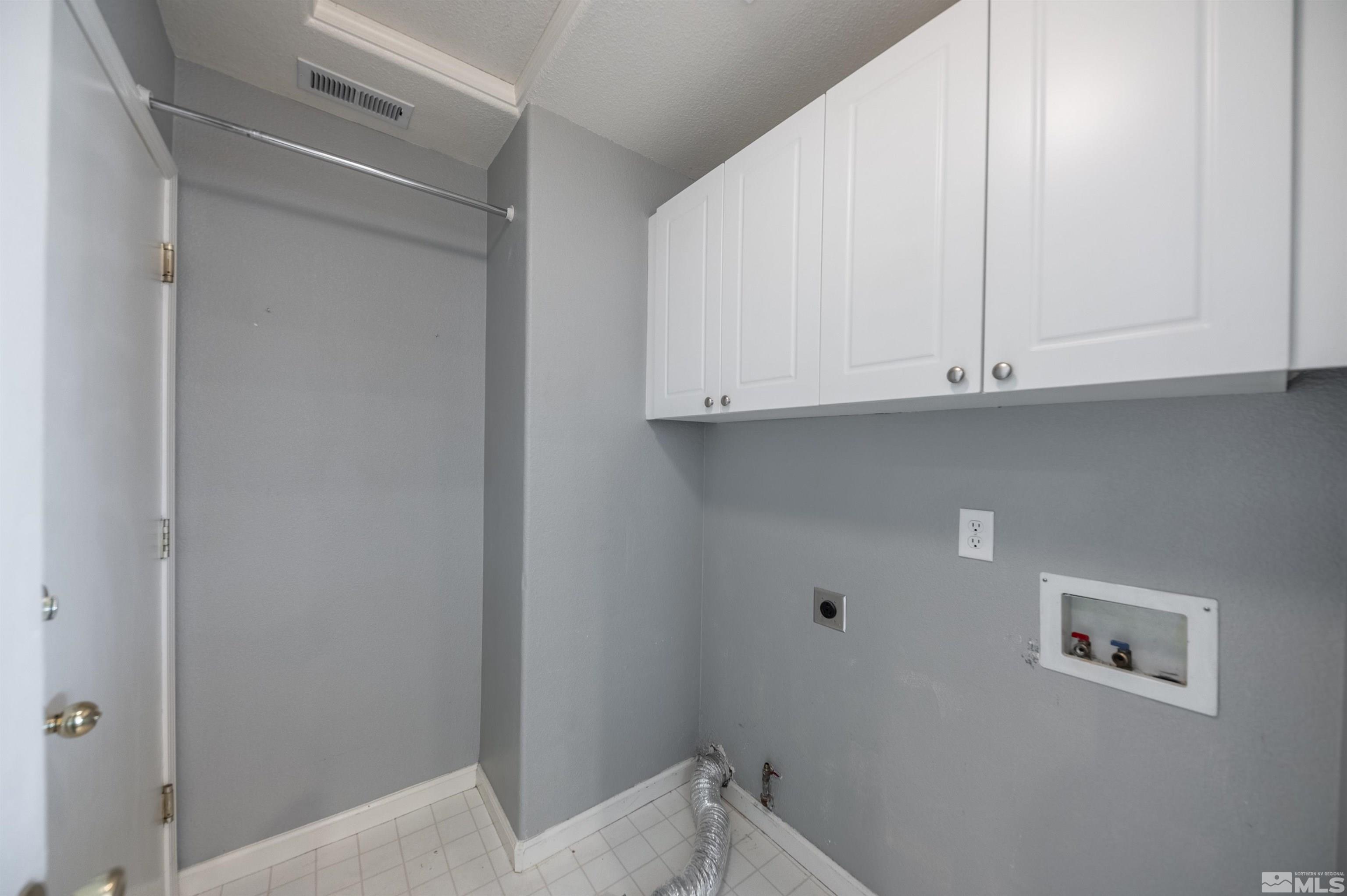 10625 Arbor Way Reno, NV 89521 - Photo 13 of 16 Photo 13