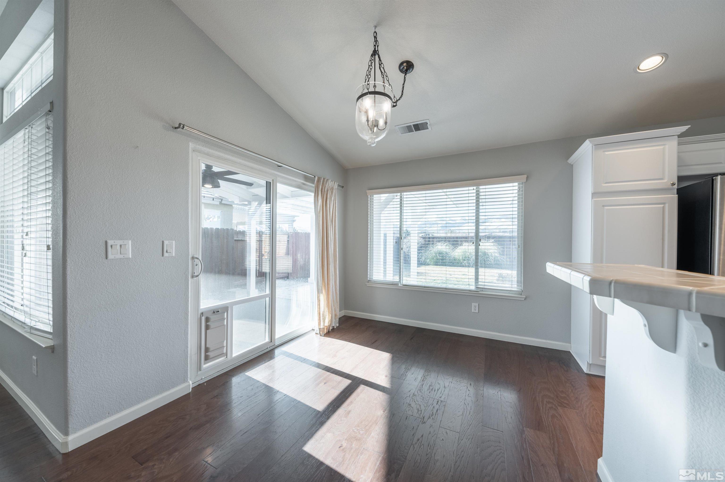 10625 Arbor Way Reno, NV 89521 - Photo 4 of 16 Photo 4