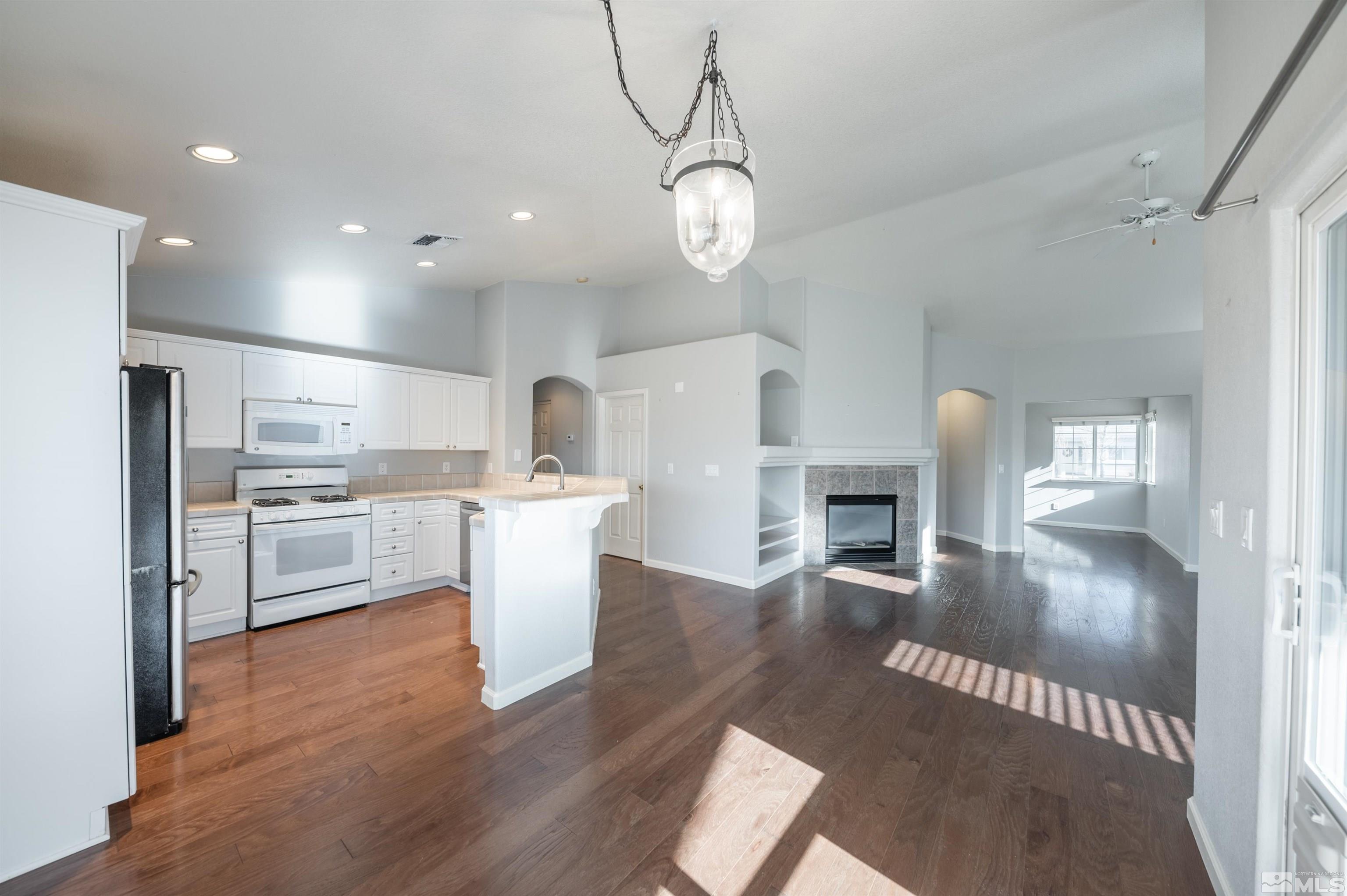 10625 Arbor Way Reno, NV 89521 - Photo 5 of 16 Photo 5