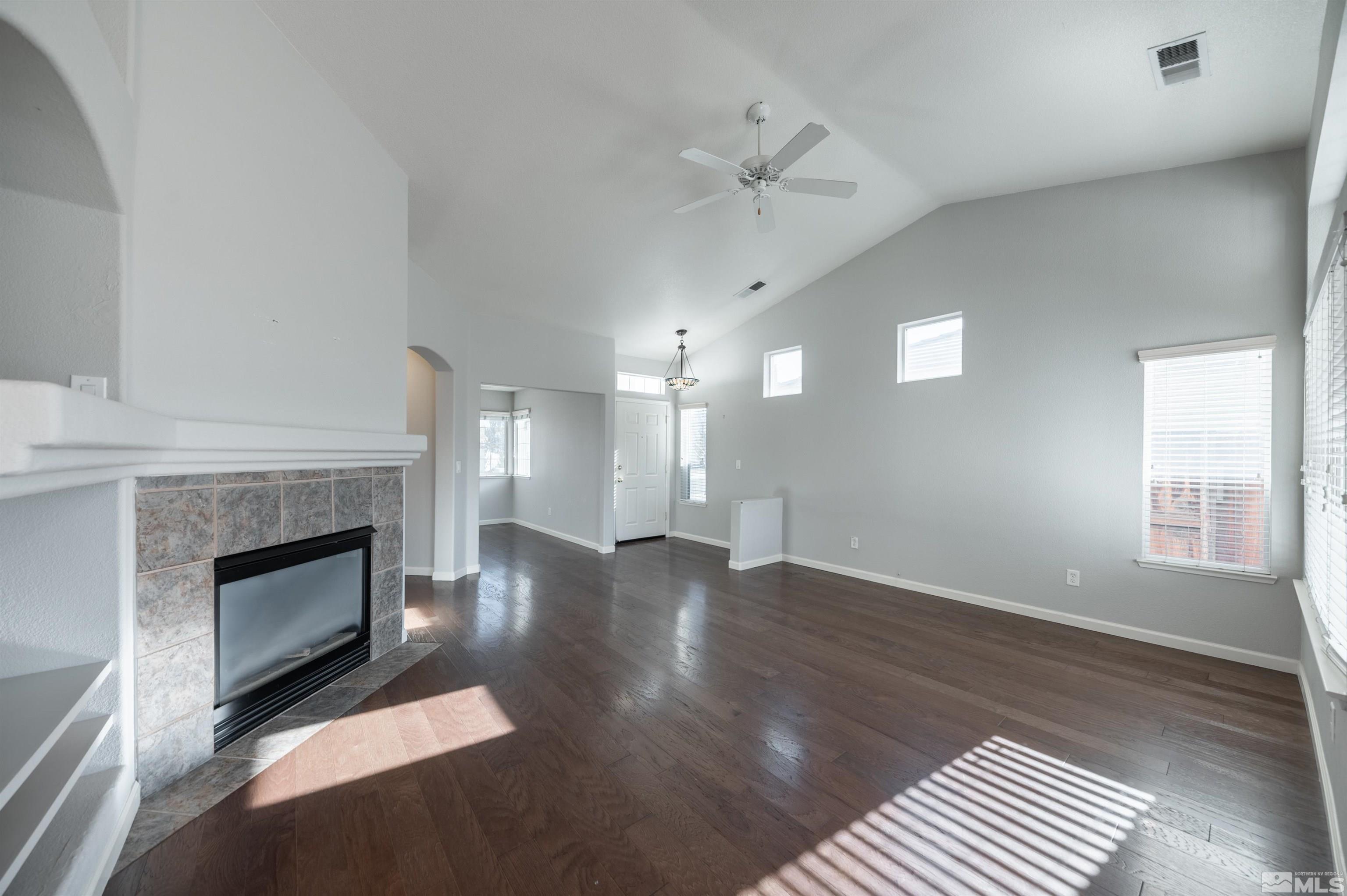 10625 Arbor Way Reno, NV 89521 - Photo 6 of 16 Photo 6