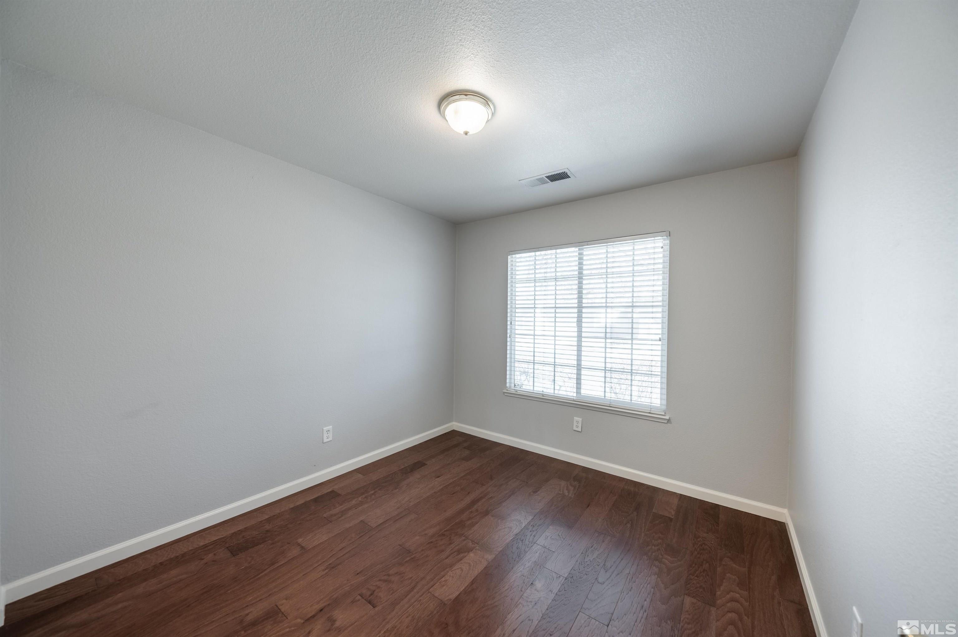 10625 Arbor Way Reno, NV 89521 - Photo 10 of 16 Photo 10