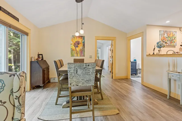 $1,100,000 | 121 Wentworth Cove, West Gardiner, ME 04345