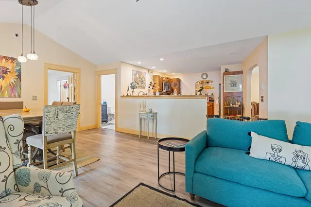 $1,100,000 | 121 Wentworth Cove, West Gardiner, ME 04345