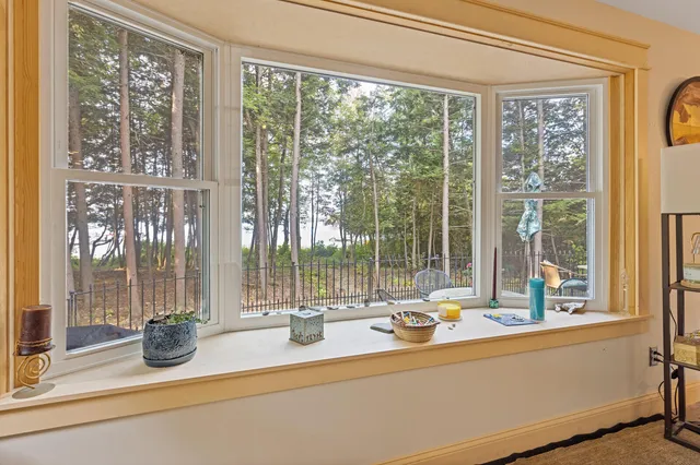 $1,100,000 | 121 Wentworth Cove, West Gardiner, ME 04345