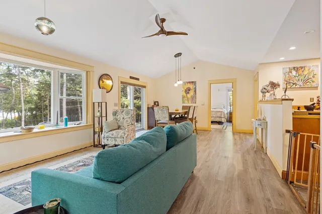 $1,100,000 | 121 Wentworth Cove, West Gardiner, ME 04345