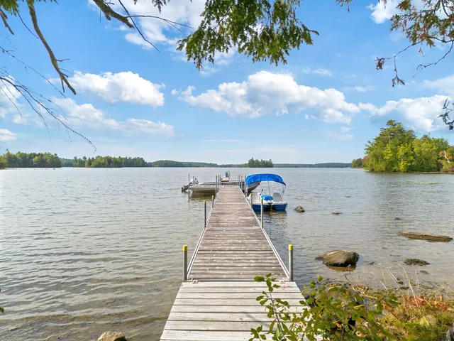 $1,100,000 | 121 Wentworth Cove, West Gardiner, ME 04345