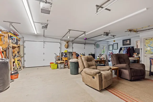 $1,100,000 | 121 Wentworth Cove, West Gardiner, ME 04345