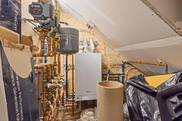 $1,100,000 | 121 Wentworth Cove, West Gardiner, ME 04345