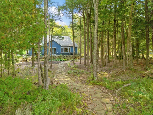$1,100,000 | 121 Wentworth Cove, West Gardiner, ME 04345