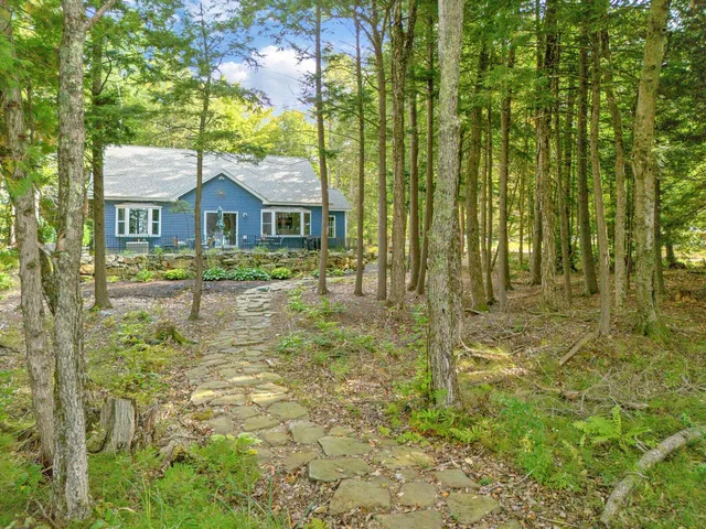$1,100,000 | 121 Wentworth Cove, West Gardiner, ME 04345