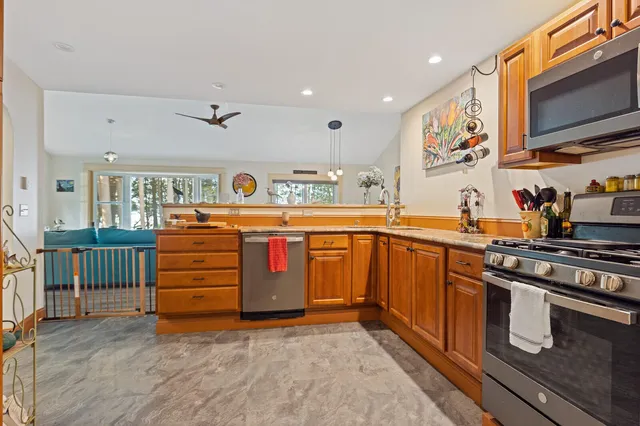 $1,100,000 | 121 Wentworth Cove, West Gardiner, ME 04345